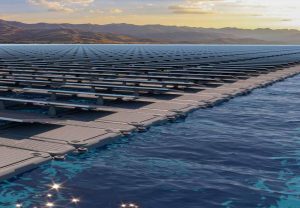 placas solares flotantes en agua